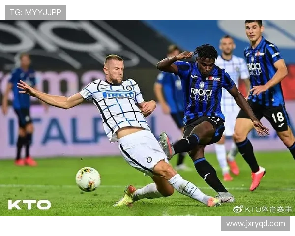 亨特膝盖受伤缺席下半场阿特金森称不必冒险继续比赛